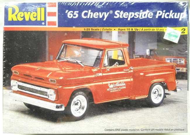 Revell 1/25 1965 Chevrolet Stepside Pickup Truck, 85-7677 plastic model kit